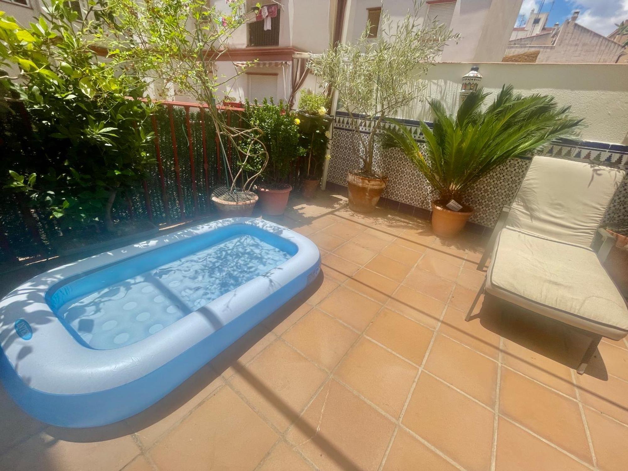 Maravilloso Apartamento Centrico De 70M2, Jardin Propio 40M2 Con Piscina Para Ninos Y Parking Opcional Málaga Dış mekan fotoğraf